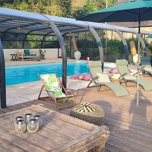 Manoir Des Pelies Bed & Breakfast