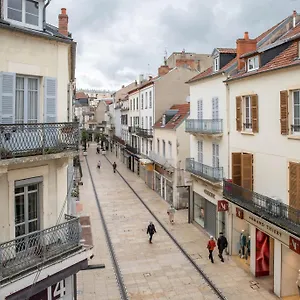 Apartment La Grande Maison Vichy